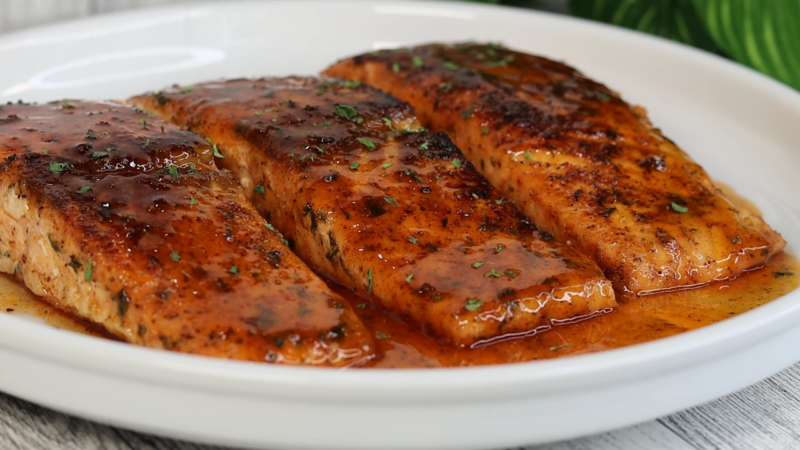 Serve the Glazed Salmon Filets